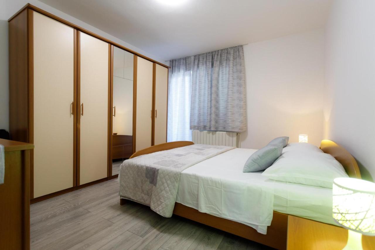 Apartman Laura Крк Экстерьер фото