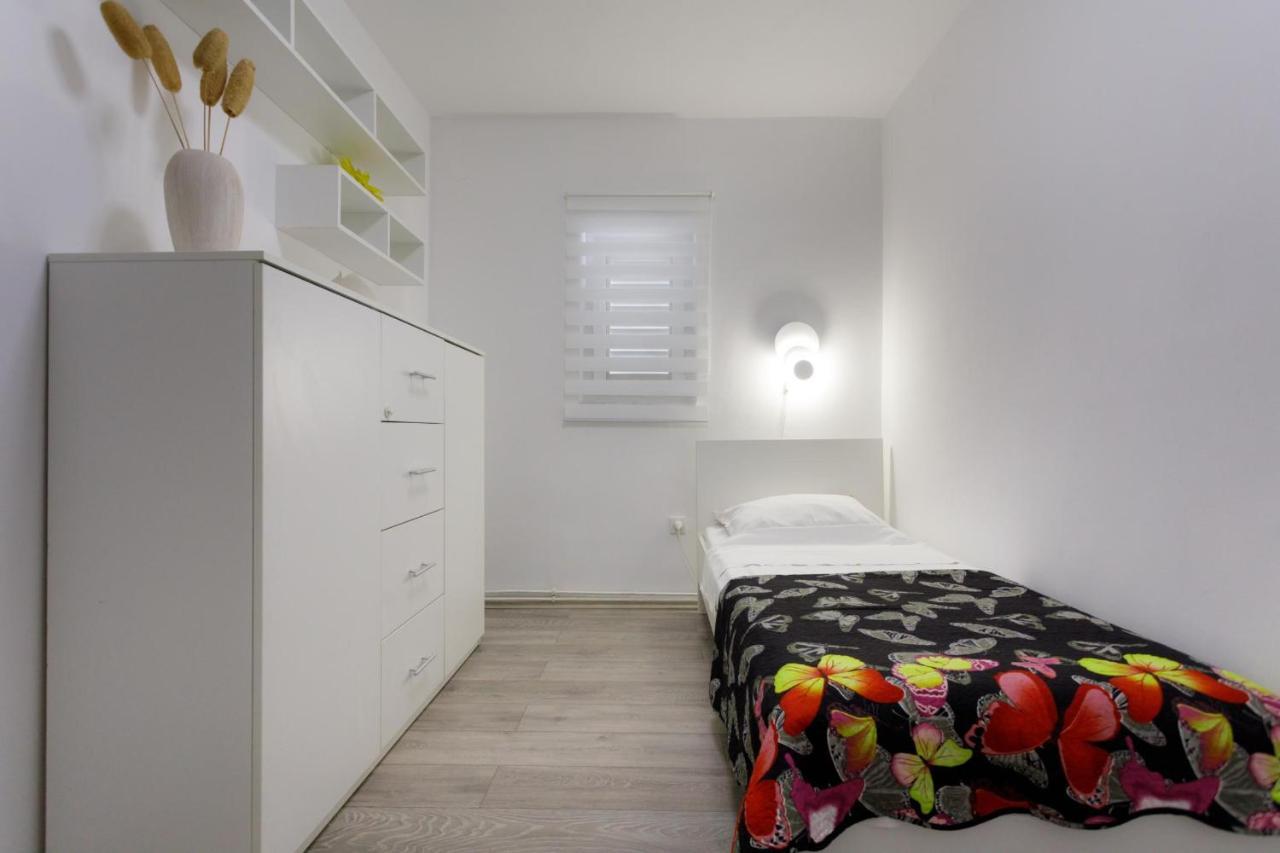 Apartman Laura Крк Экстерьер фото