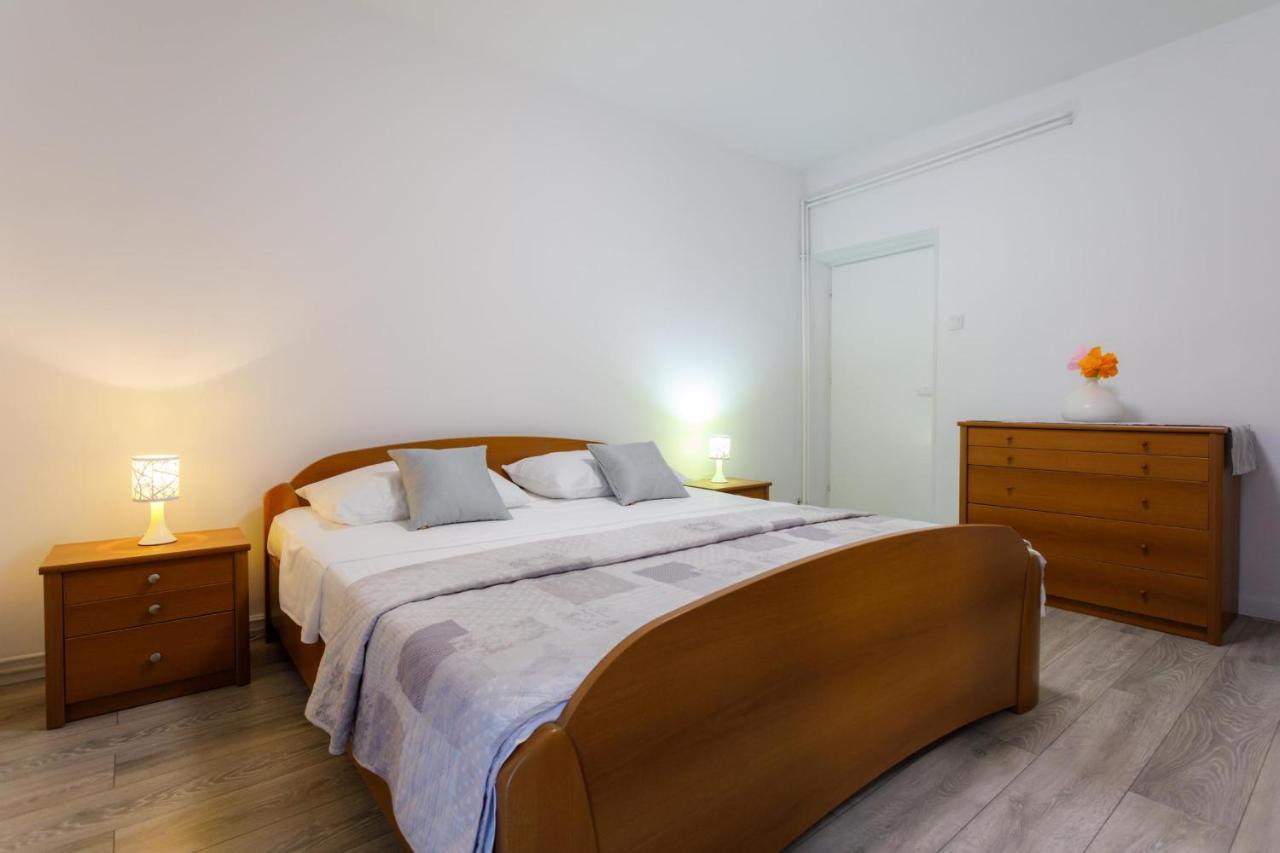 Apartman Laura Крк Экстерьер фото